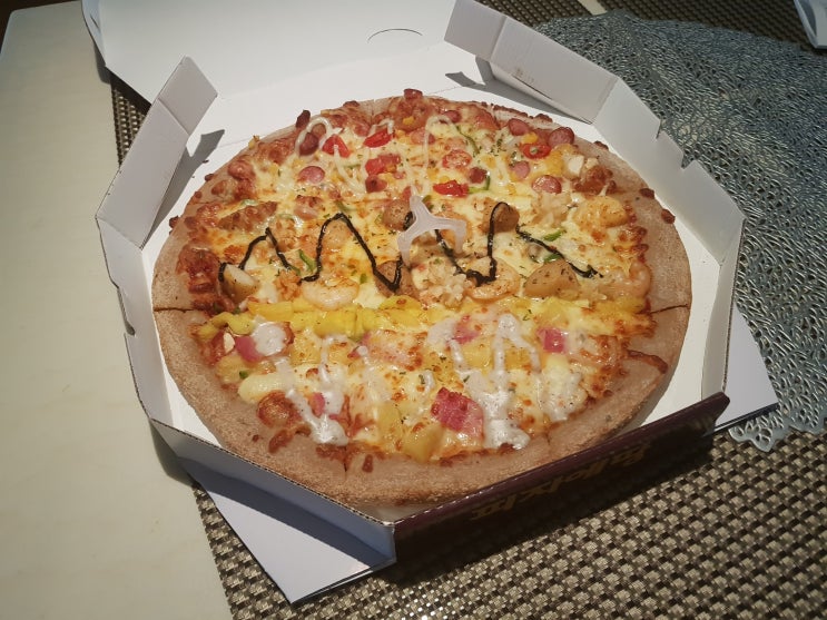  피자에땅 신세개2021 피자 리뷰! 세 가지 맛을 한 번에 먹을 수 있는 피자~