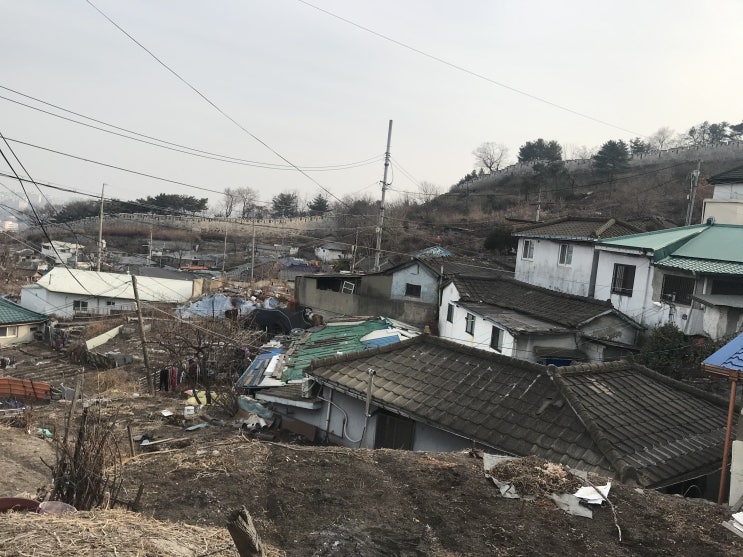  서울 달동네 북정마을에서 부산향기를 느끼다