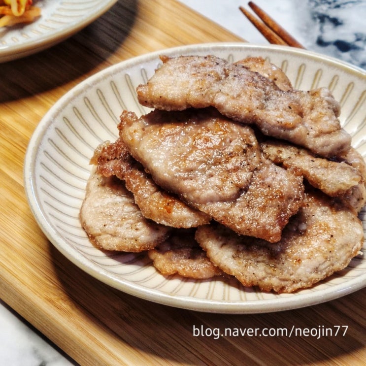 돼지안심구이 감자전분에 살포시 쫀득한 돼지안심요리 돼지안심구이 감자전분에 살포시 쫀득한 돼지안심요리