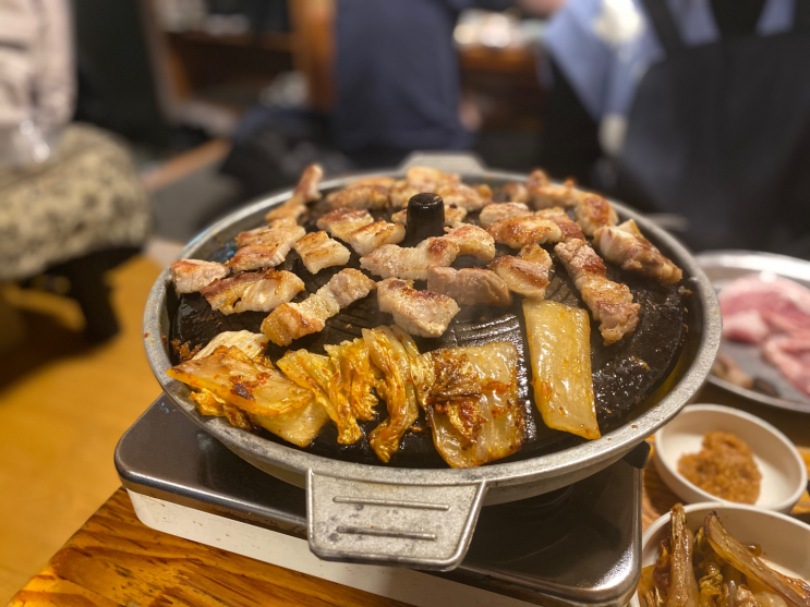  서촌 대하식당, 묵은지가 킬포인 경복궁 근처 존맛 고기집