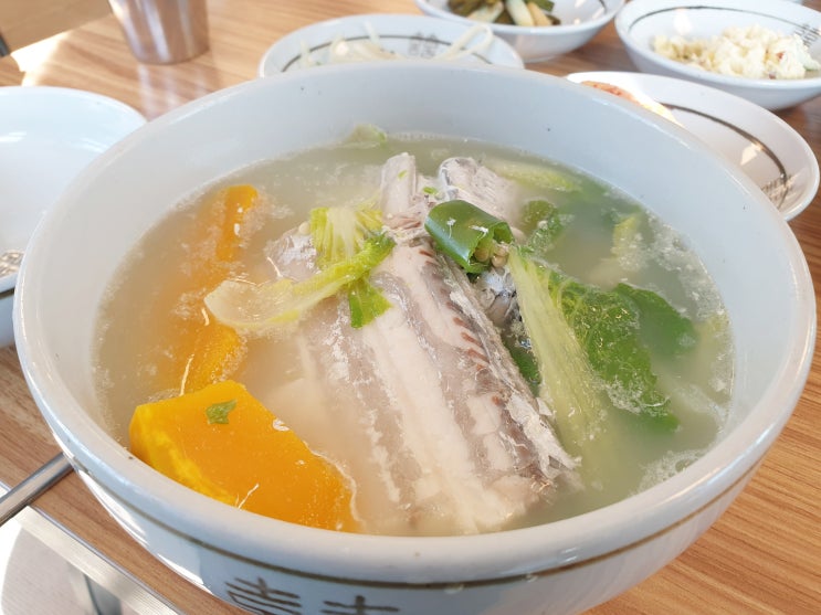  서귀포횟집 김부자식당 아침식사 추천 갈치국 최고