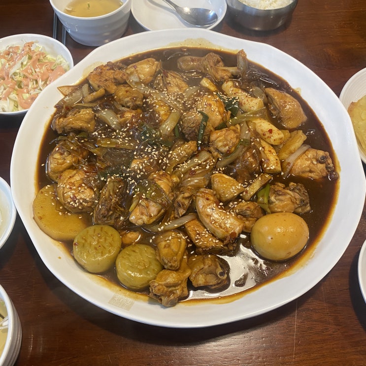  울산 중구 우정혁신도시 찜닭요리전문점 동궁찜닭 국내산 하림생닭으로 만든 찜닭, 식사 후 산미높은 투썸플레이스 우정혁신도시점