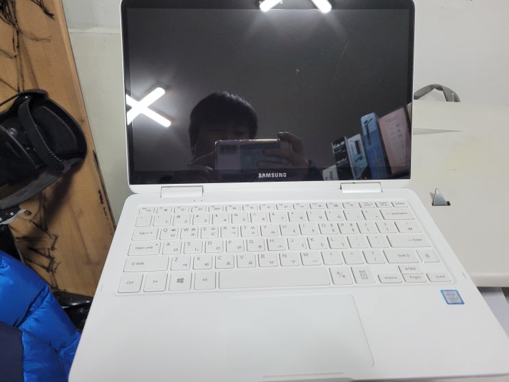  익산 컴퓨터 nt930qaa-k58w 노트북 입고 삼성노트북팬 상태 아주 좋은 중고 노트북 입고 노트북에 팬이 나온다 !!