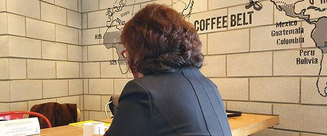 "수퍼전파자 낙인 1년.. 죽은 사람처럼 살았다" "수퍼전파자 낙인 1년.. 죽은 사람처럼 살았다"