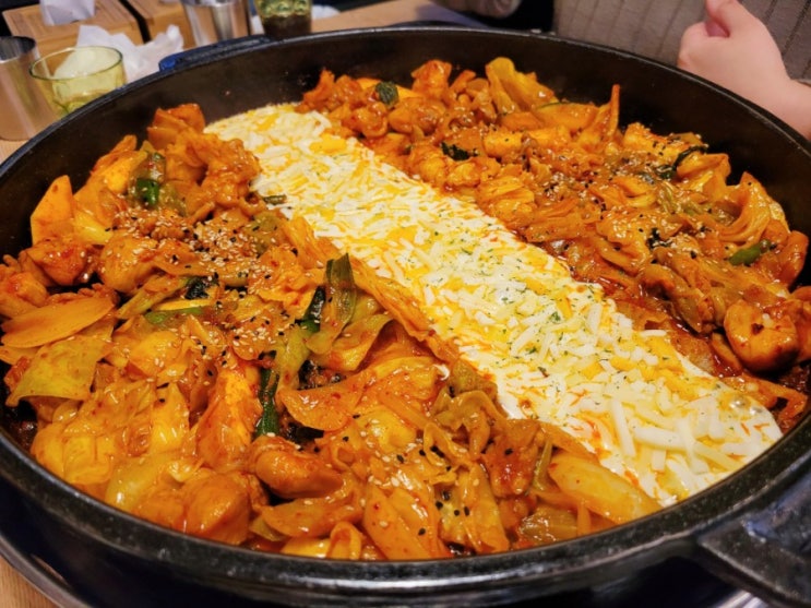 풍무동 닭갈비 맛집 홍춘천치즈닭갈비 - 오징어치즈닭갈비,치즈볼