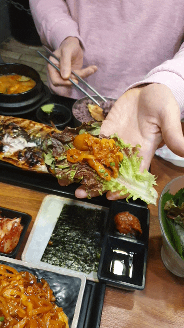  내돈내산 홍대 8천원대 한식백반  문숙이미나리식당