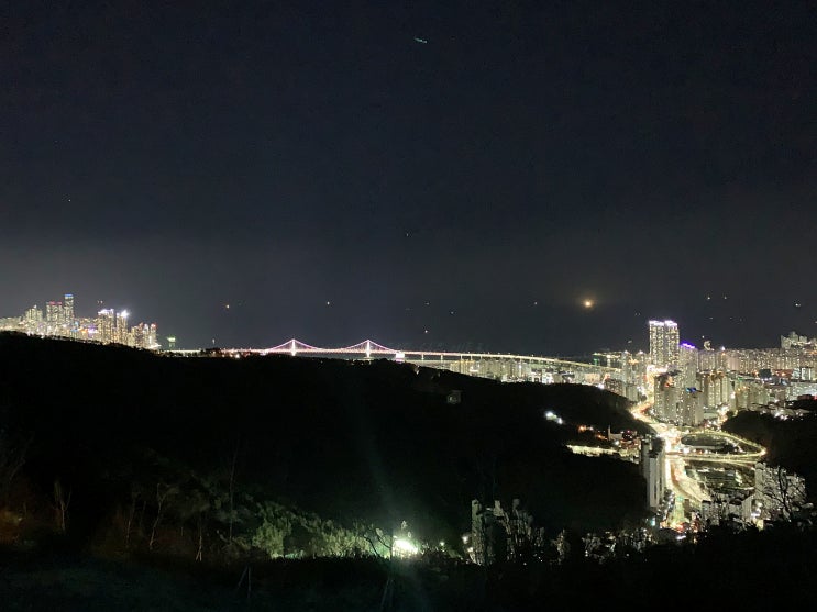  황령산 봉수대 부산 야경명소 맞네요