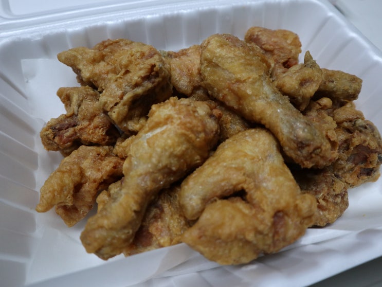  영통 신닭발에서 언제나 맛있게 먹는 옛날 통닭