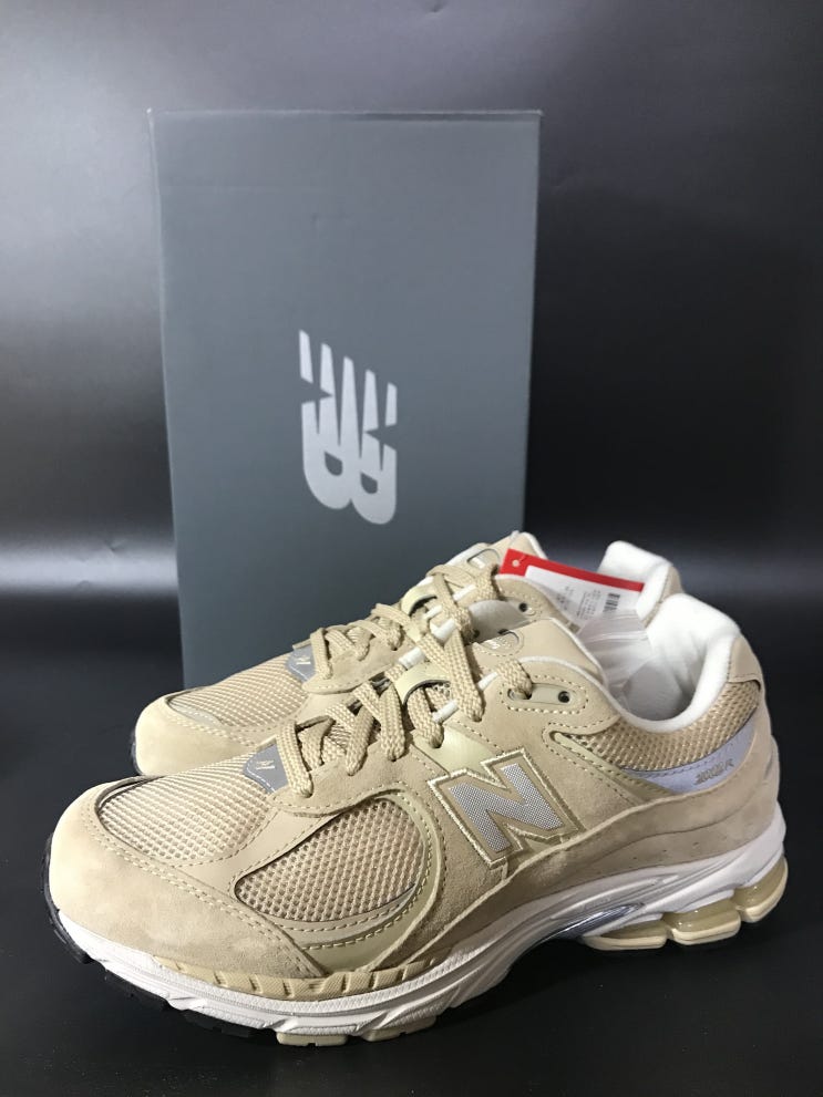  (sold) 뉴발란스2002 베이지 탄 컬러 신발 운동화