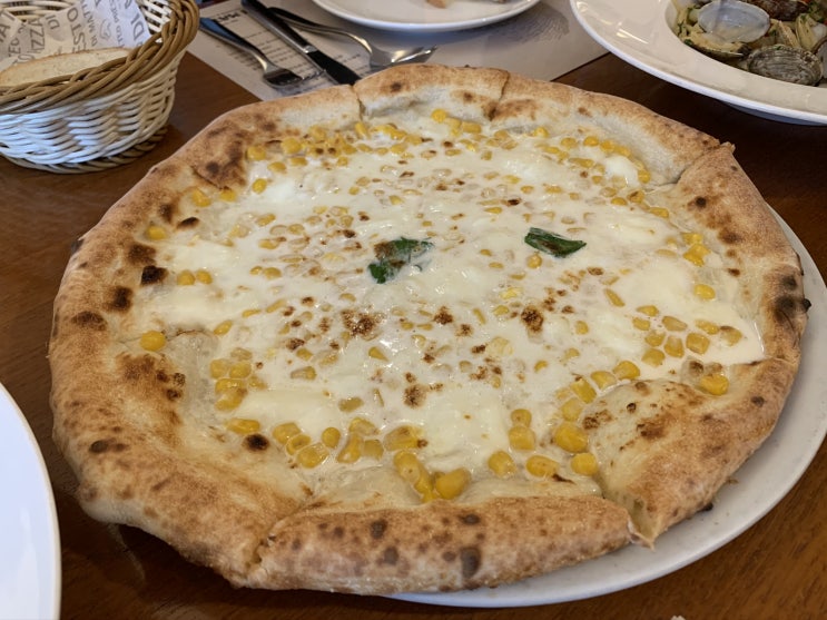  한국 최초의 '나폴리탄 피자'를 맛볼 수 있는 곳 - 서울 종로구 '디마떼오(Dimatteo)'