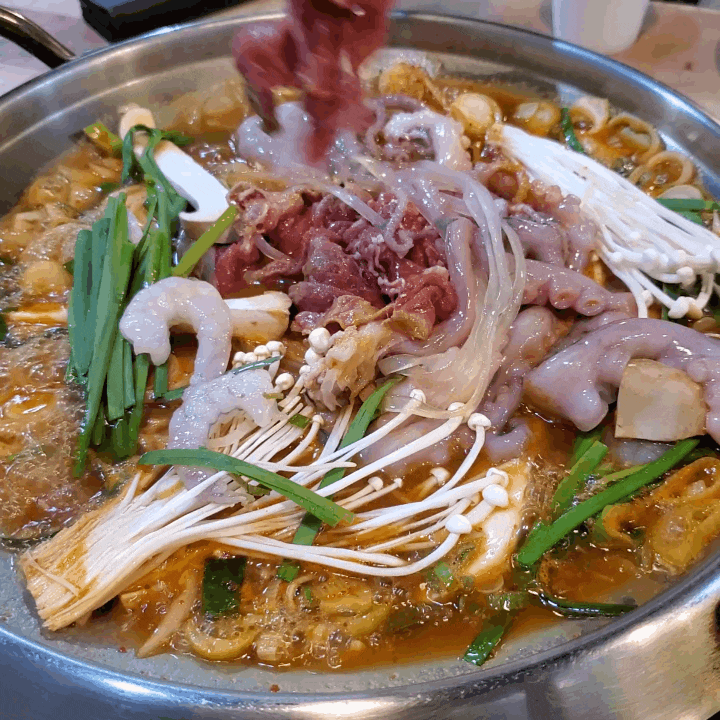 인계동 맛집, 인계동 낙곱새는 본낙곱새에서 얼큰하게 즐겨요 인계동 맛집, 인계동 낙곱새는 본낙곱새에서 얼큰하게 즐겨요