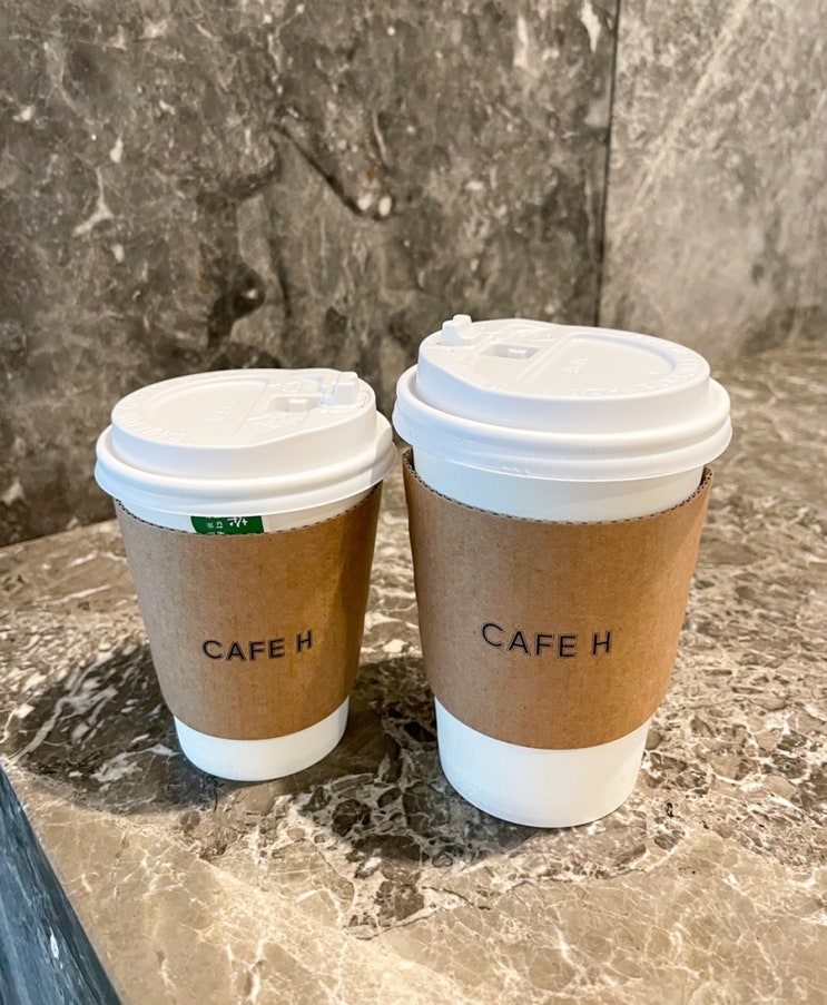 이웃공지와 일상 판교 현대백화점 CAFE H 무료 커피 / 베즐리 빵 / 푸드코트