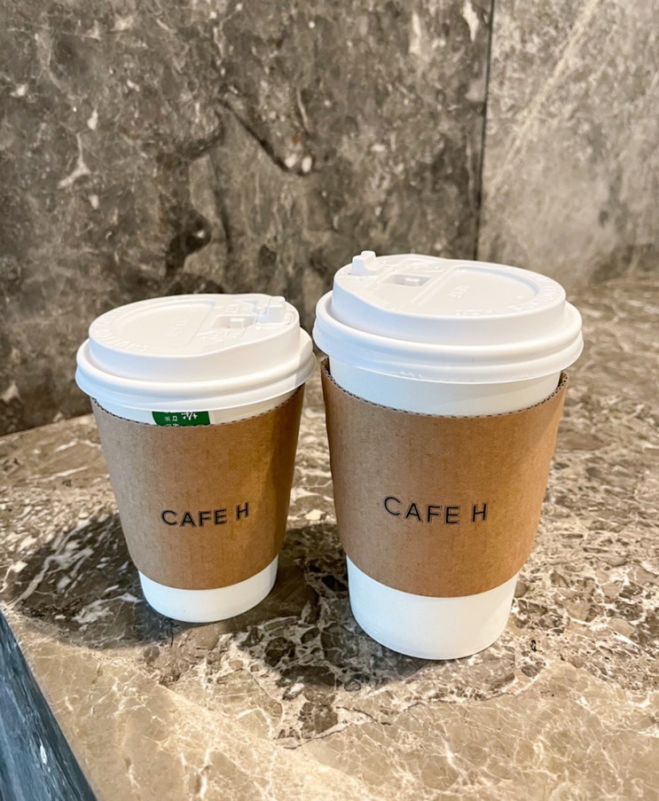  이웃공지와 일상 판교 현대백화점 CAFE H 무료 커피 / 베즐리 빵 / 푸드코트