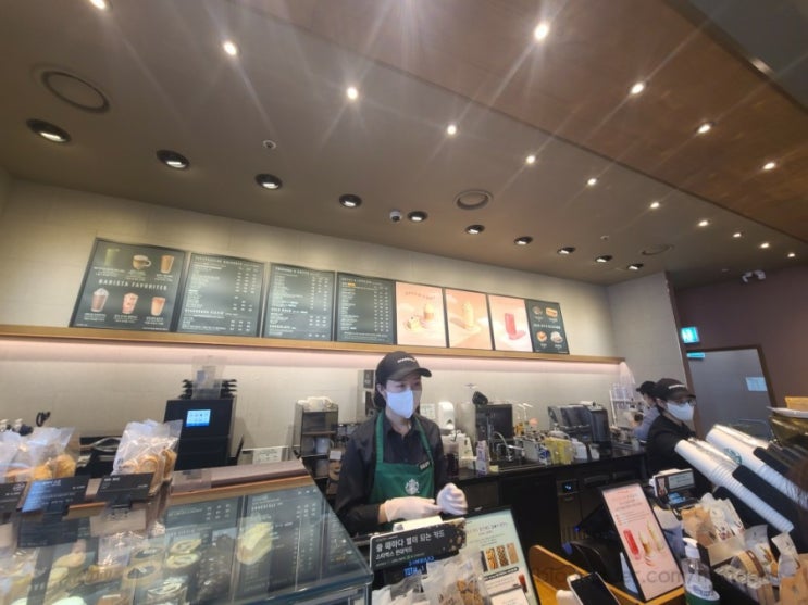  스타벅스 신메뉴 <슈크림 프라푸치노 위드 판타코타>, <슈크림라떼> 솔직 리뷰