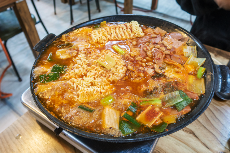  춘천 동내면 거두리 맛집 칠전부대찌개 거두점