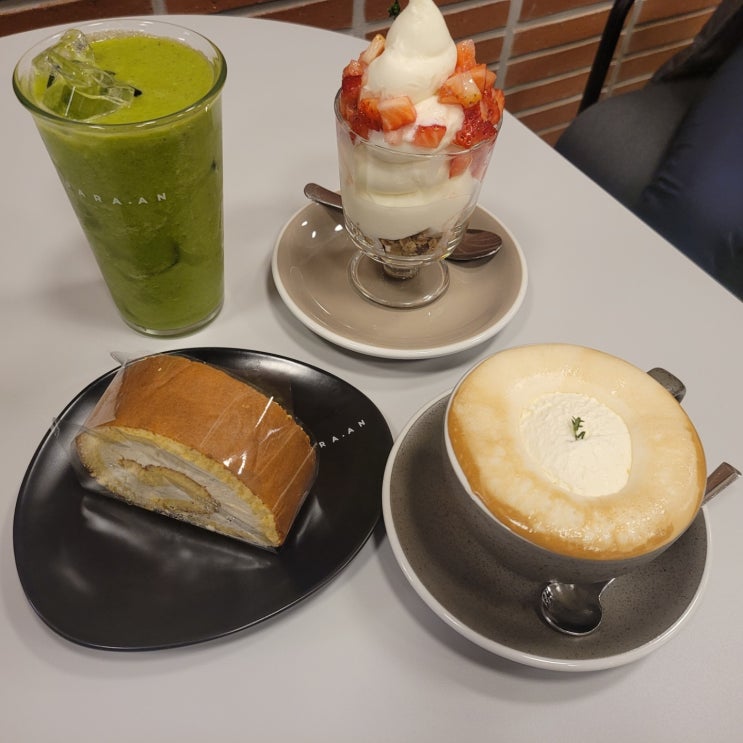 [울산 울주군 카페] 범서읍 대형 신상카페, '파라안'