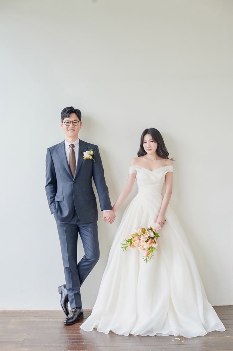  웨딩스튜디오촬영 의상대여 & 맞춤정장 룩 with. 비비엔다