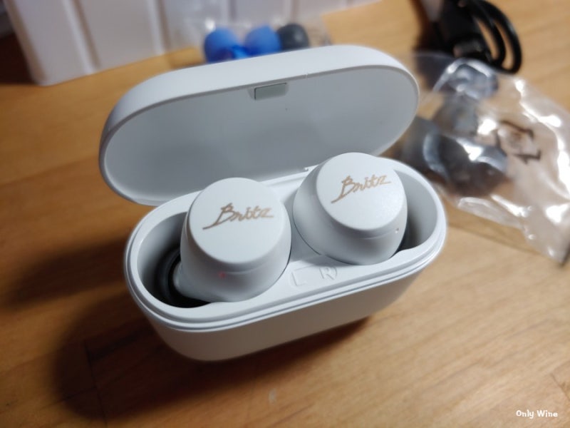 브리츠 인버드 블루투스 이어폰 Britz Inbuds TWS3 - 이 가격에 훌륭한 음질, 노트북 LG 그램에 블....