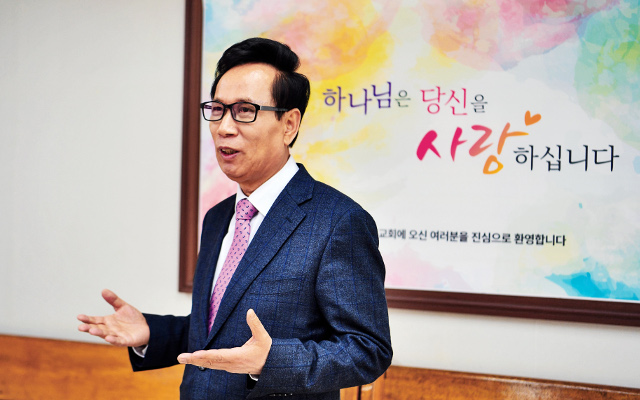 “전국에 이단 피해자 200만여명… 그들 회심시키려면 상담사 필요” 이단상담사 전문교육원 개설한 진용식 한국기독교이단상담소협회장 “전국에 이단 피해자 200만여명… 그들 회심시키려면 상담사 필요” 이단상담사 전문교육원 개설한 진용식 한국기독교이단상담소협회장