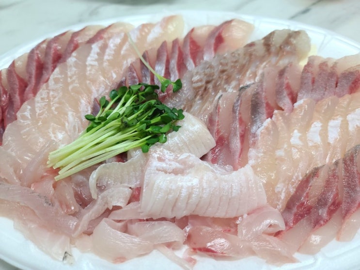  부산 거제시장 은화횟집_ 쫄깃한 회 맛집 (배달 포장 전문점)