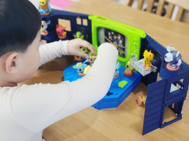  신비아파트 비밀아지트 6세 남아 장난감 선물
