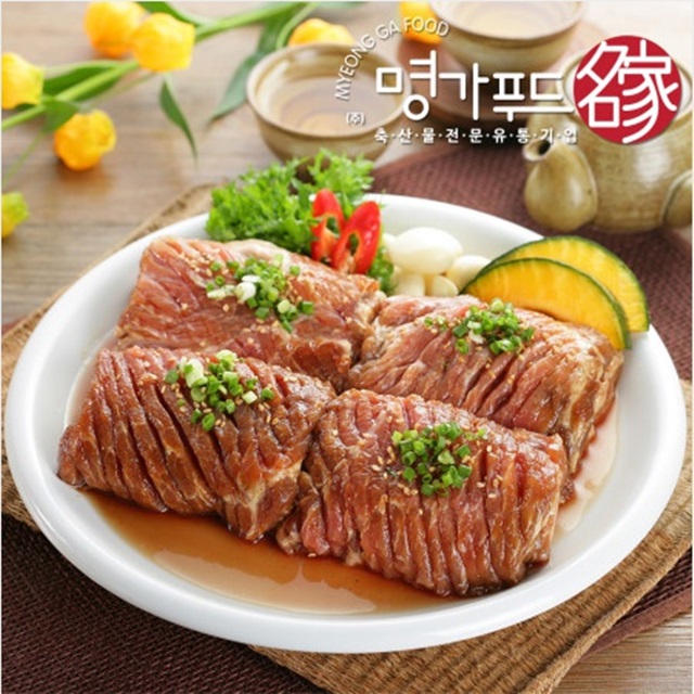 많이 팔린 명가푸드 양념돼지갈비 돼지왕구이, 1.6kg, 1개 좋아요 많이 팔린 명가푸드 양념돼지갈비 돼지왕구이, 1.6kg, 1개 좋아요