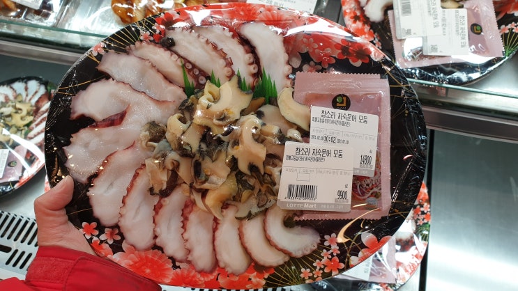 이천 롯데마트에서 참소라 자숙문어 사와서 맥주한잔 이천 롯데마트에서 참소라 자숙문어 사와서 맥주한잔