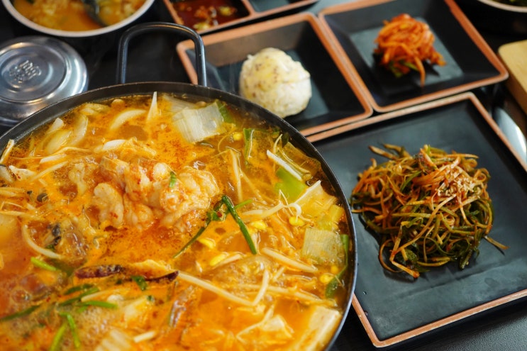  발산역 양대창 발산회관 점심에는 대창전골, 저녁에는 대창구이!