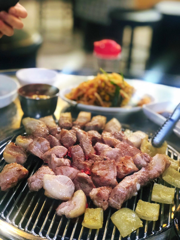  인생고기를만나다 수원맛집 광교돈사돈