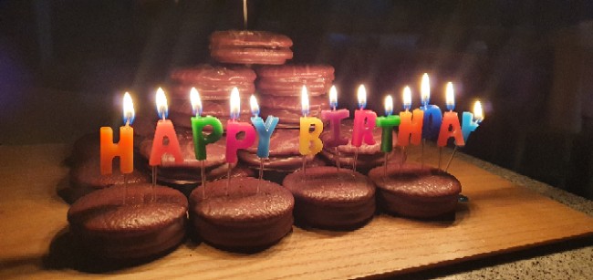  디자이너란 쓸데없는 것을 쓸모있게 고민하는 사람