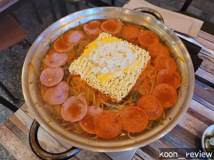 [서울 강서구] 미쿤식당, 강서구 마곡나루 맛집 얼큰한 송탄 부대찌개