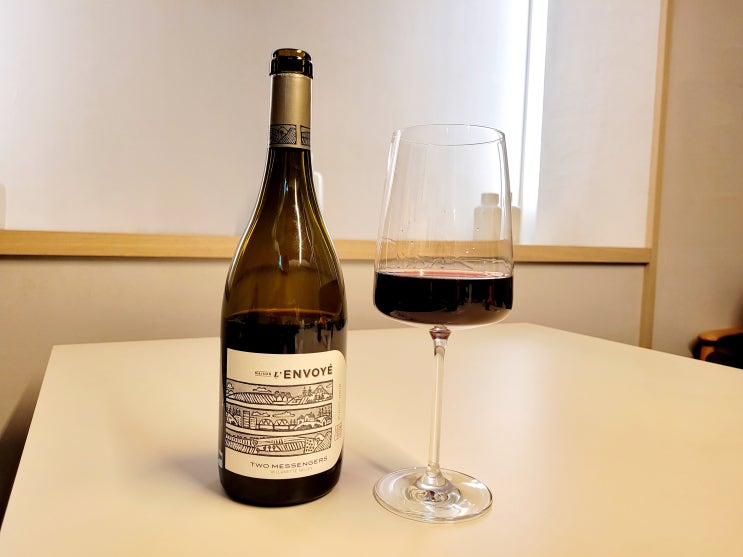 메종 앙보에 투 메신저스 피노누아 2016(Maison l’Envoye Two Messengers  Pinot Noir 2016)