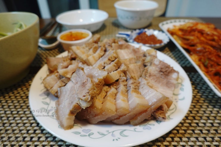  간편하고 쉬운 수육 삶기 방법::쫀득쫀득 오겹살