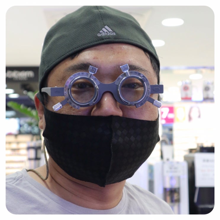  다비치 안중터미널 안경::시력검사 정확/티타늄 안경테 싸게 득템!