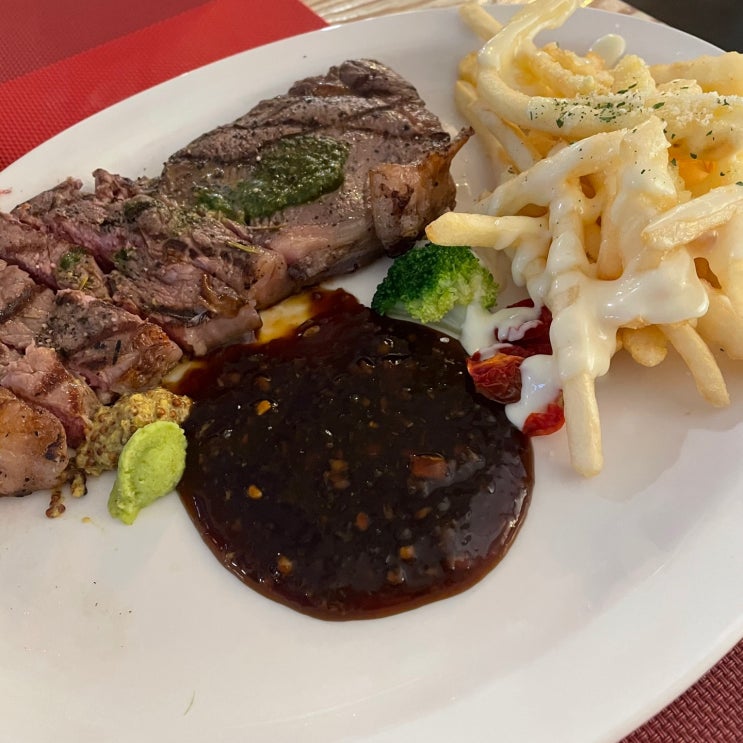  수비드 스테이크를 맛볼 수 있는 성신여대 맛집 팬쿡