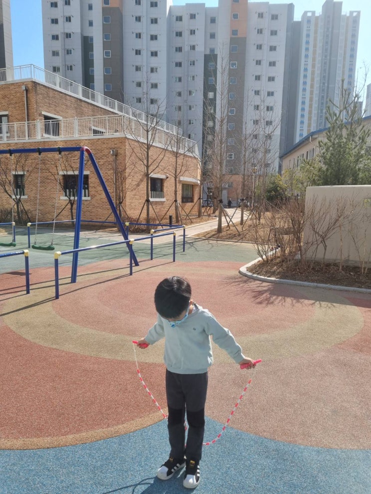  줄넘기 연습! 넘고 넘고 또 넘어!