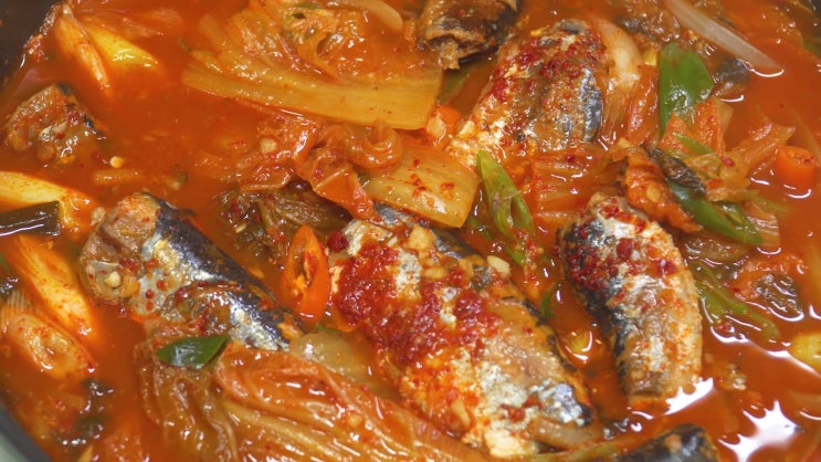  꽁치 통조림 김치찌개 레시피 고등어로도 가능해요!