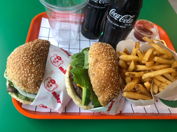 Tintin's Burger - 파주 운정 산내마을 틴틴스버거 내돈내먹 후기 Tintin's Burger - 파주 운정 산내마을 틴틴스버거 내돈내먹 후기
