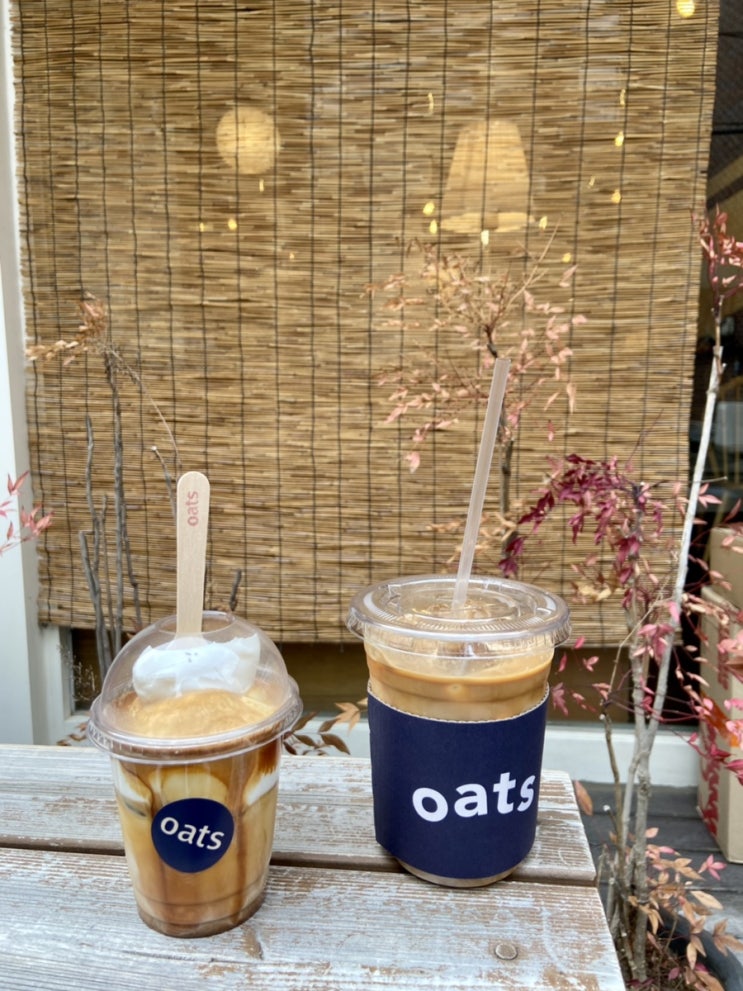  oats, 오츠커피 숙대입구 카페로 핫해서 가봄
