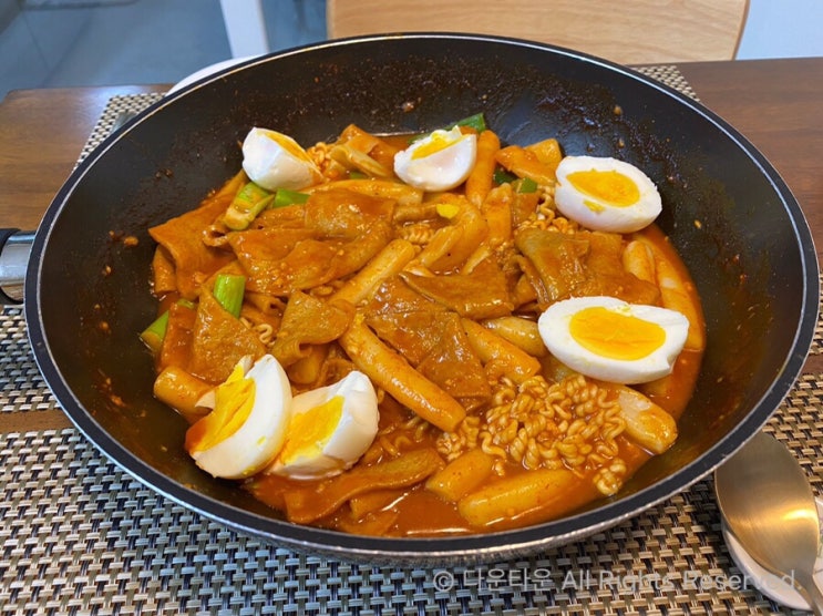  주말에 라볶이, 생대구탕 뇸뇸.