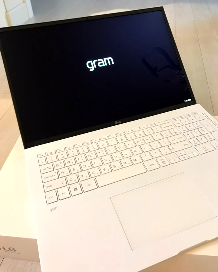 LG 그램 2021 17인치 윈도우 설치 힘드네요^^