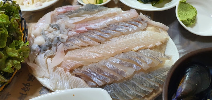  대구 서부정류장 만복회수산!!사장님이..괜찮을까 싶을정도로 너무 푸짐하게 나와요~~가격도저렴하고!