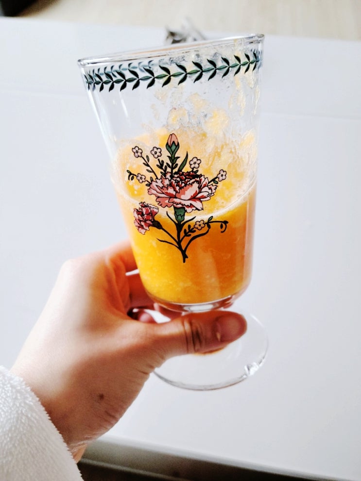  아침식사 대용 주스만들기(리얼딸기우유, 딸바, 블루베리바나나, 귤)