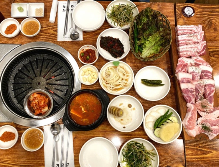  울산 명촌 맛집 명촌 고기집/삼겹살&꼬들목살&항정살 맛집인 고기홀릭!!