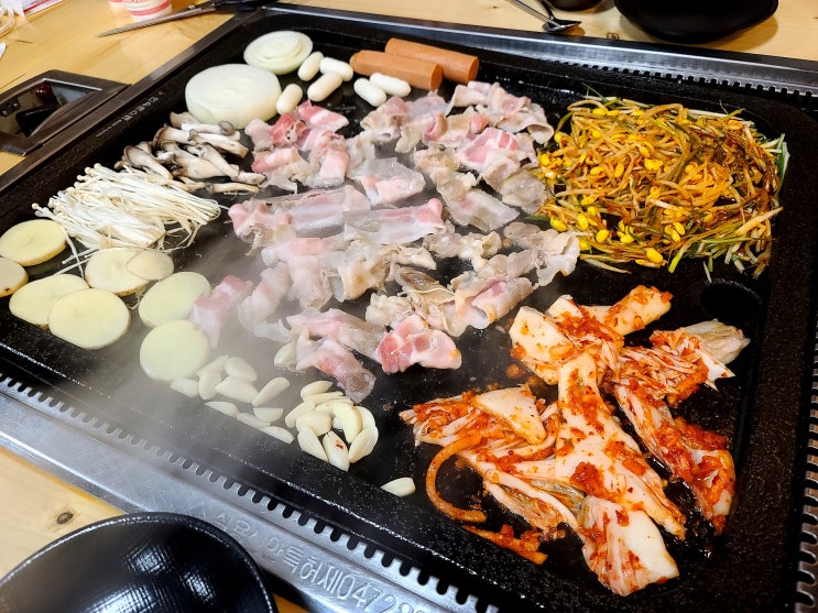 안중 고기집 마장동육부장 무한리필 대패삼겹살 맛집 안중 고기집 마장동육부장 무한리필 대패삼겹살 맛집