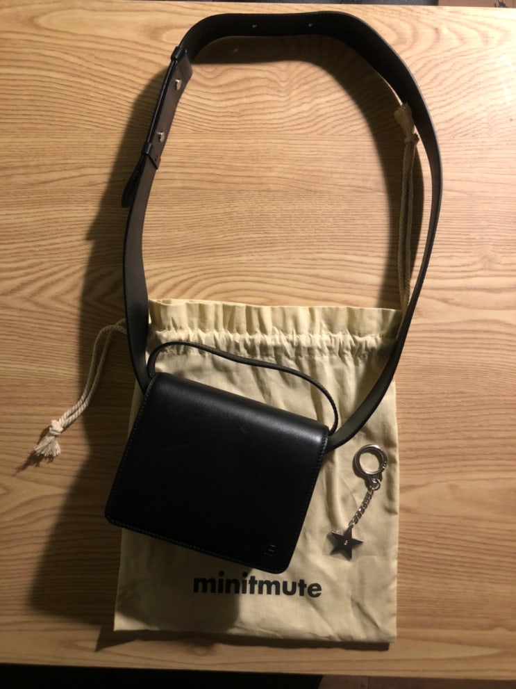  데일리백 미닛뮤트 스퀘어미니백