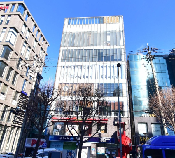  의사이야기는 병원 개원 및 경영 컨설팅 회사입니다