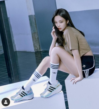 지디 제니 열애, YG PLUS 주가는 왜 하락했나 지디 제니 열애, YG PLUS 주가는 왜 하락했나