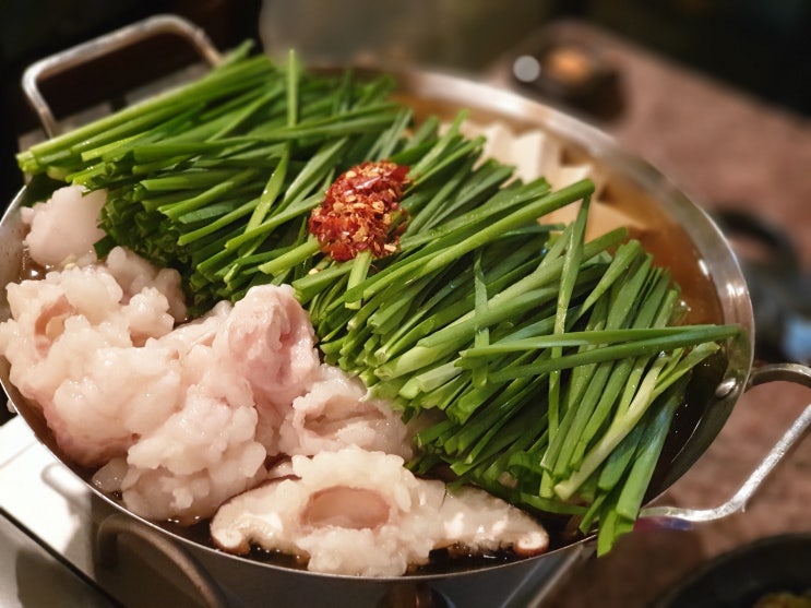  연남동/연트럴파크 맛집 : 양대창/모츠나베 맛집 별양꾼 + 분위기/안주 대맛집 등불 서양주점