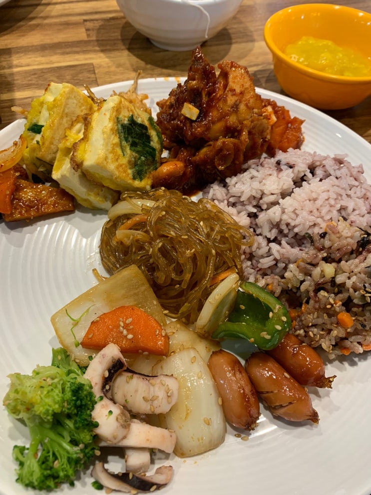  거제 고현 맛집, 거제 한식뷔페 사랑채! 8000원으로 세상 행복..